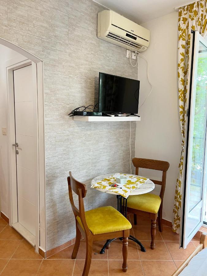 Lav Apartments Херцег-Новий Екстер'єр фото